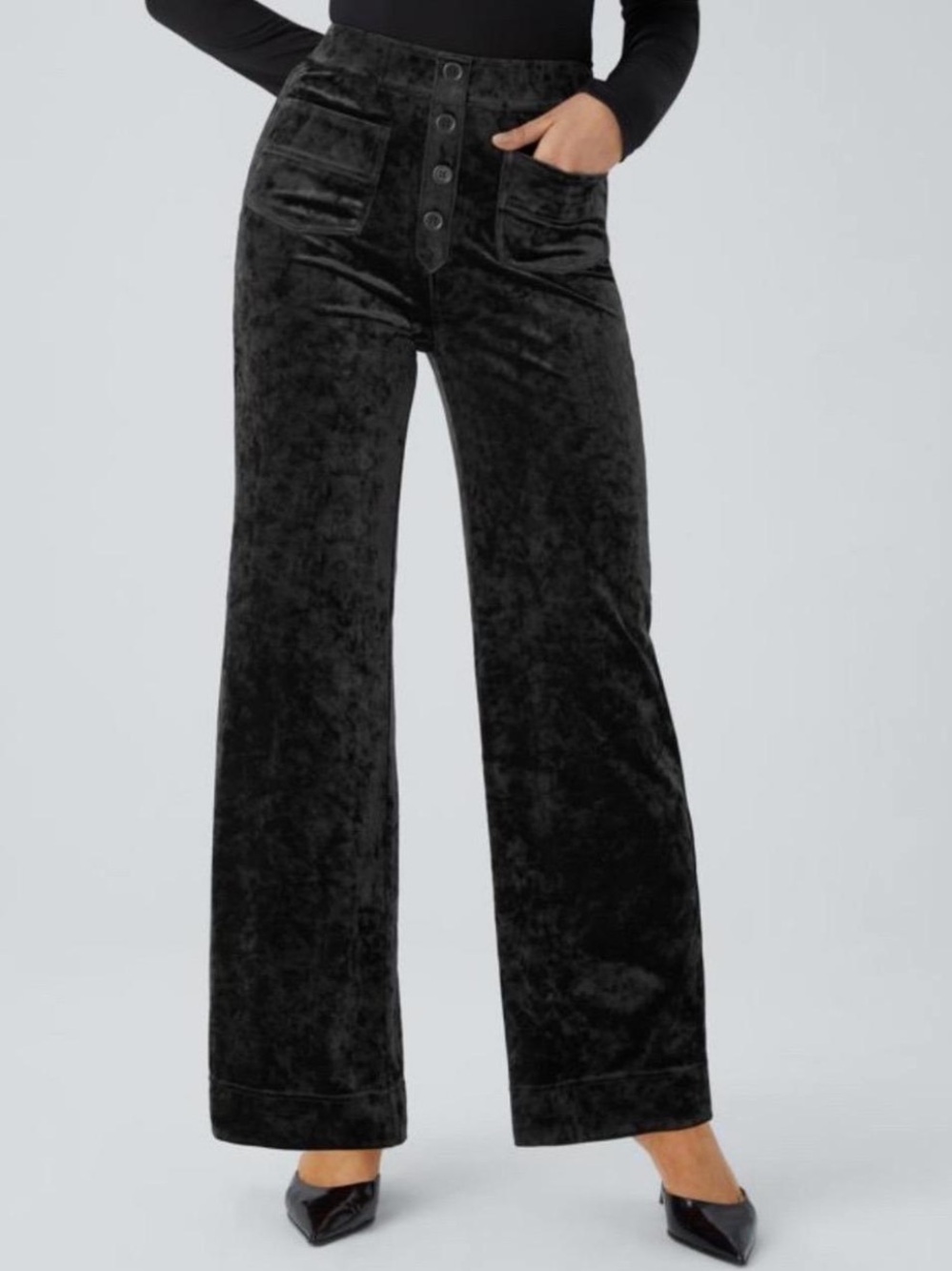 Halara NWT Black velvet wide leg trousers with front pockets and button detail.